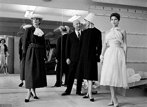 modehuis dior|dior show historie.